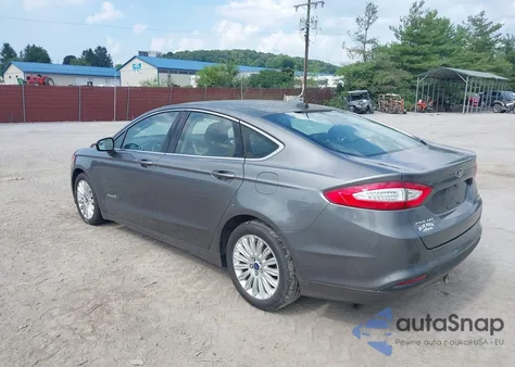 2014 Ford Fusion Hybrid Se z USA, uszkodzony, nr VIN 3FA6P0LU3ER152517